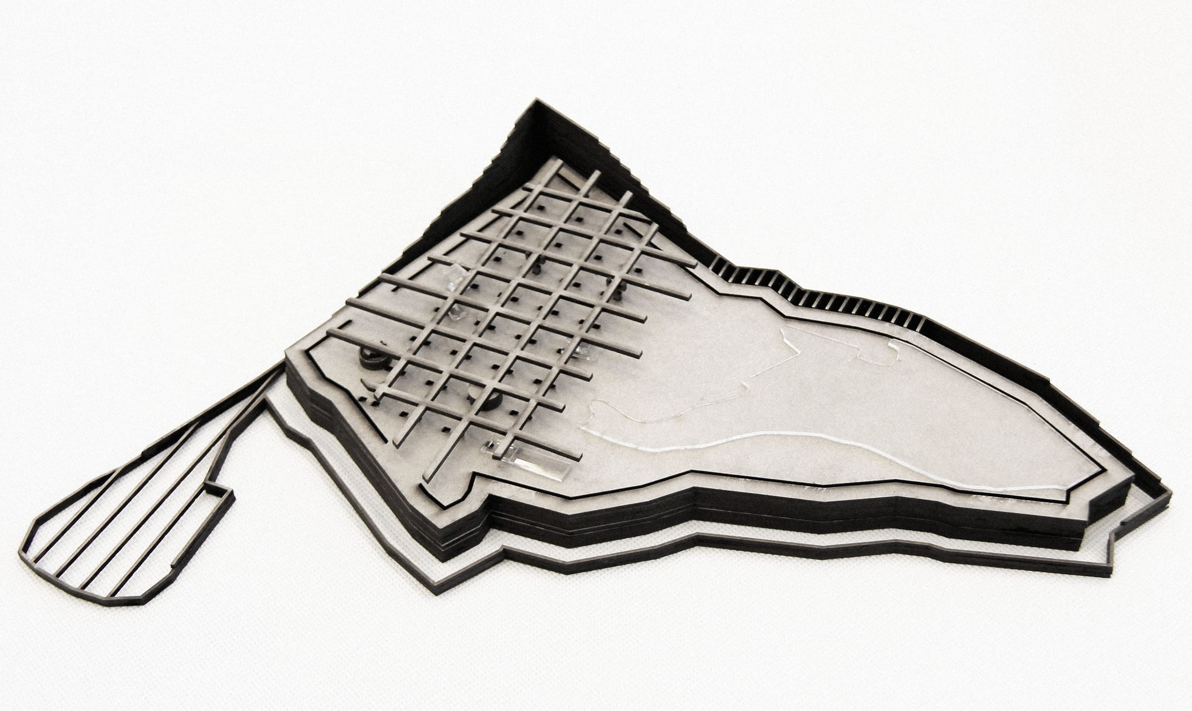 Model of the site and the superstructure's grid