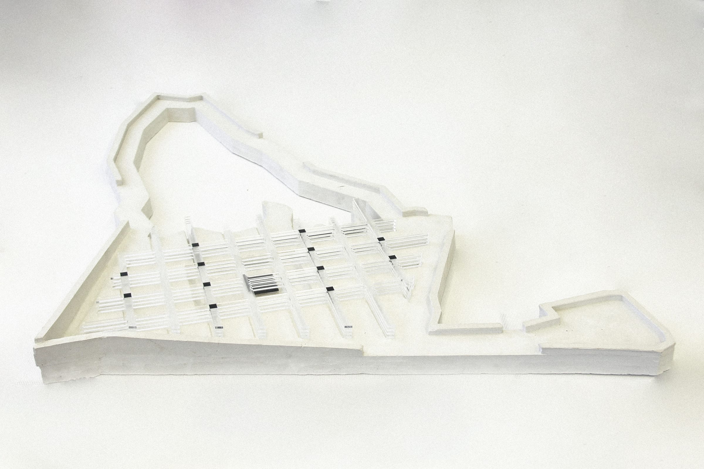 Physical model of the superstructure, photo 1 of 3